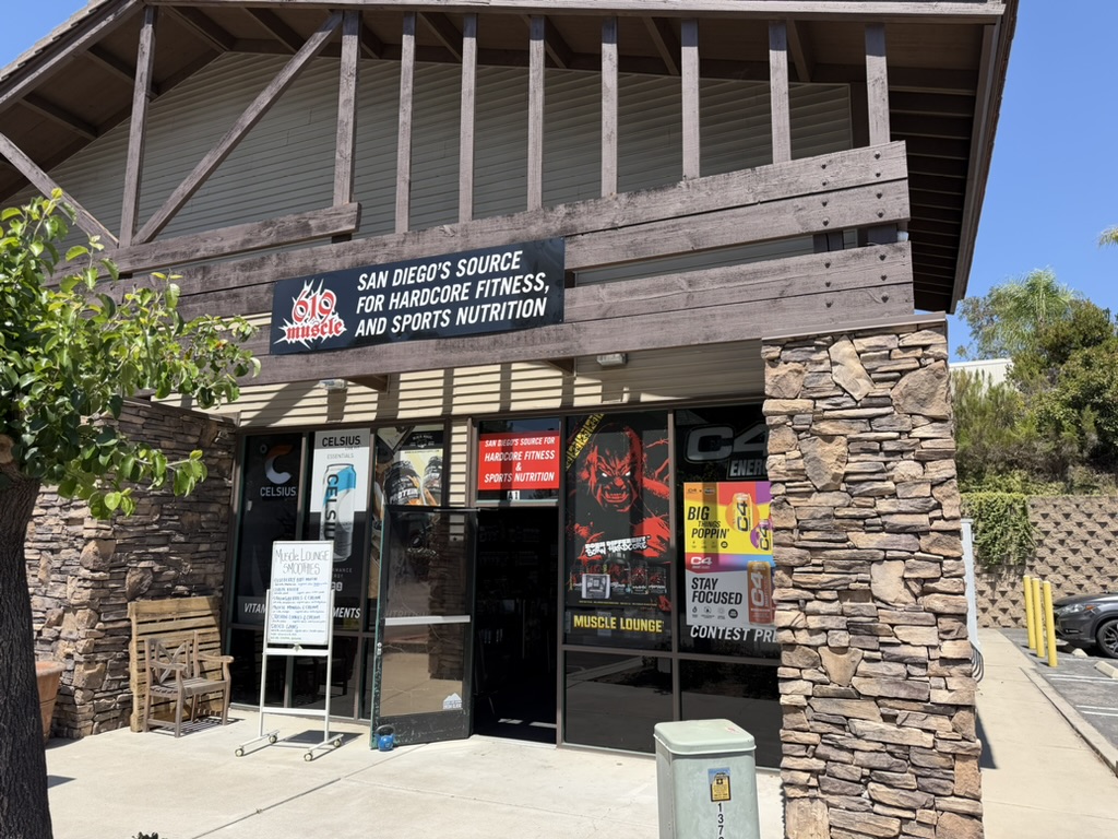 Muscle Lounge storefront